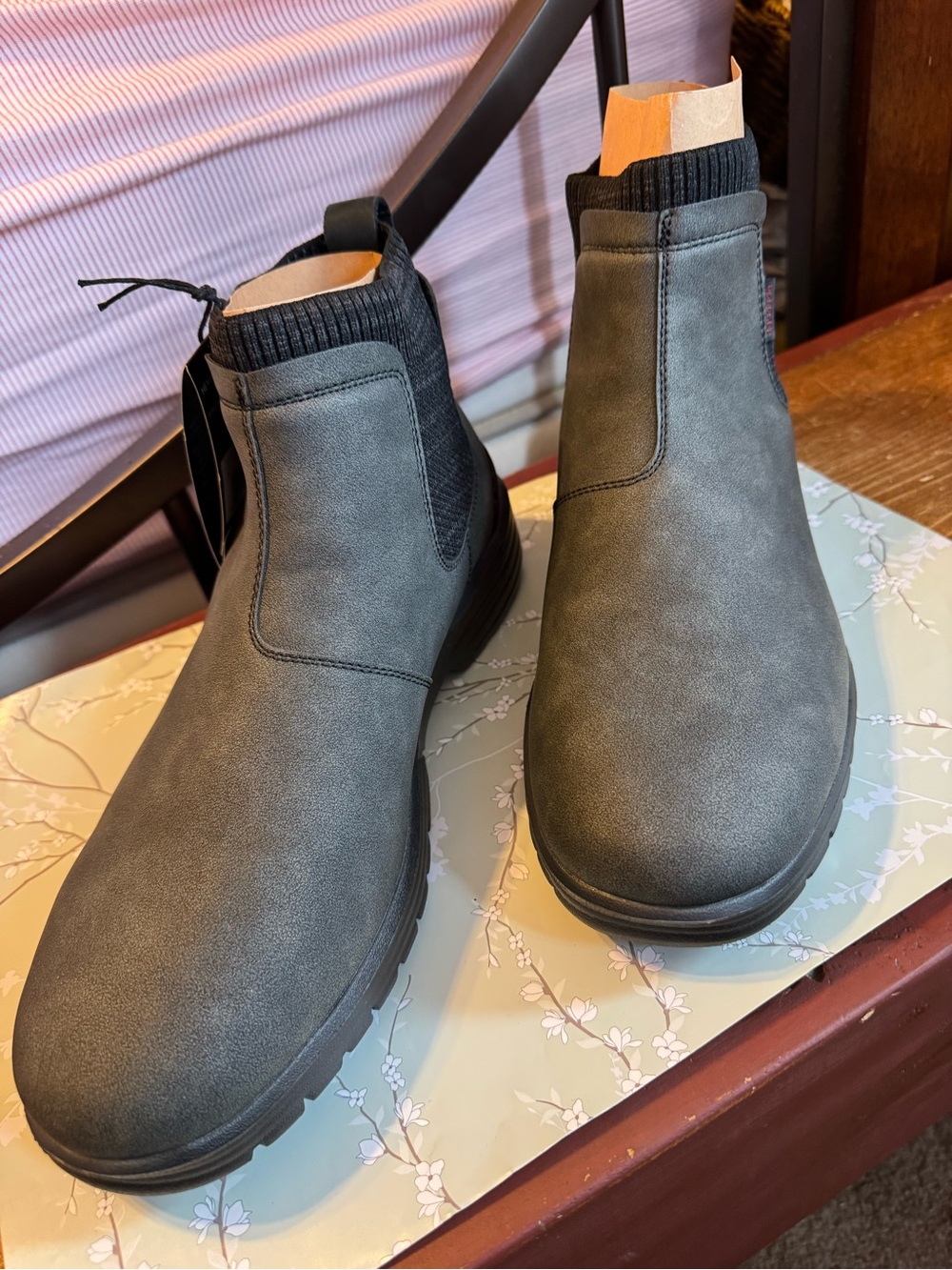 Hey Dude Men's Chukka Chelsea Scott Grip Boots in Total Black Size 12
